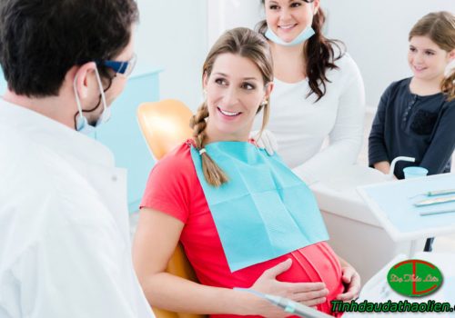 Mang thai chảy máu chân răng